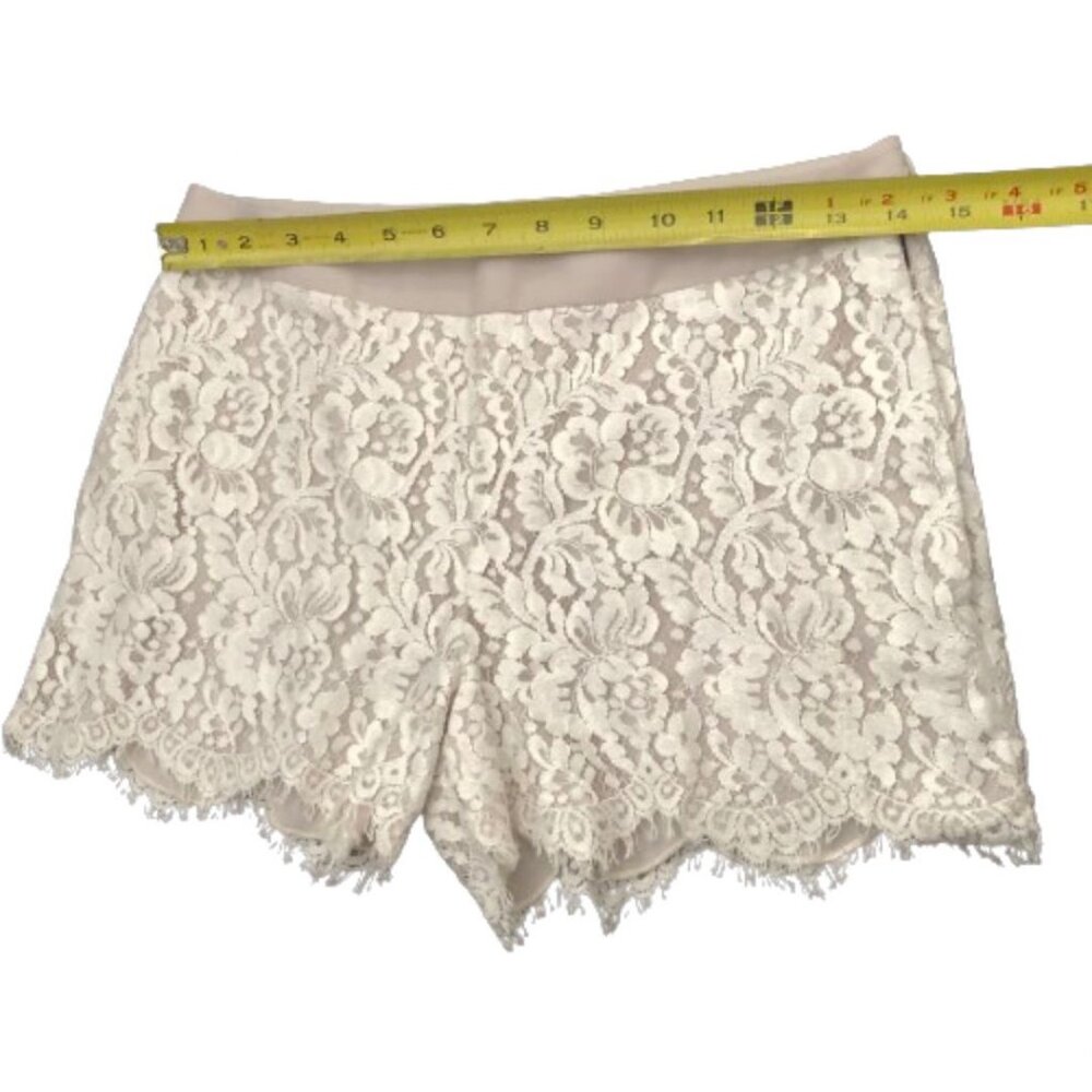 Club Monaco Floral Lace Shorts in White Size 0 - Picture 11 of 15